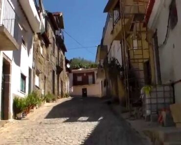 Mãe de Santo em São Vicente da Beira